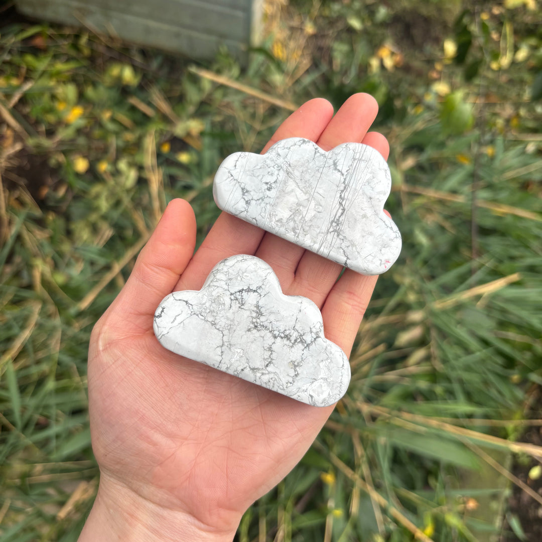 Howlite Cloud Crystal Carving