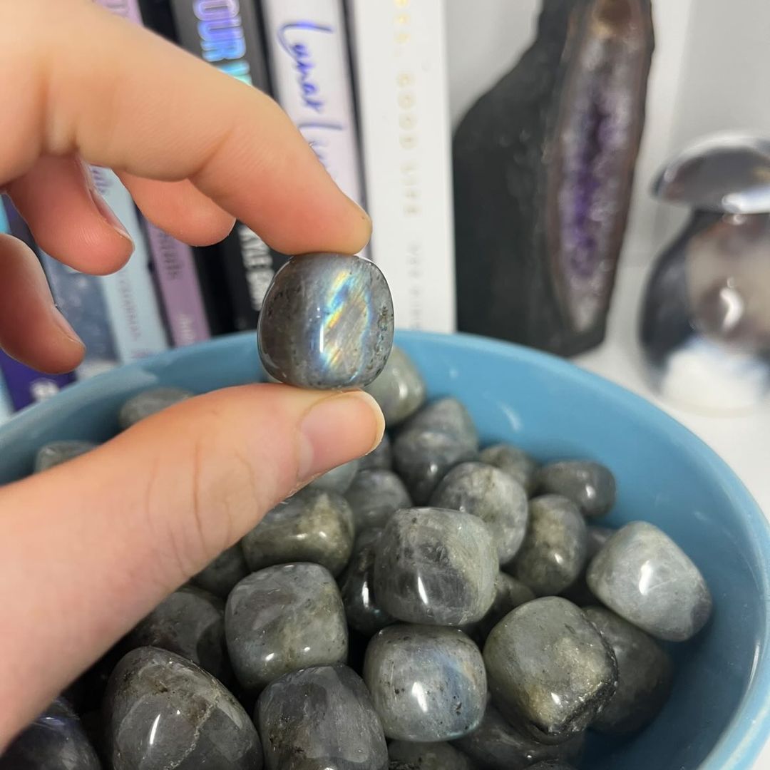 Labradorite tumbles - Transformation