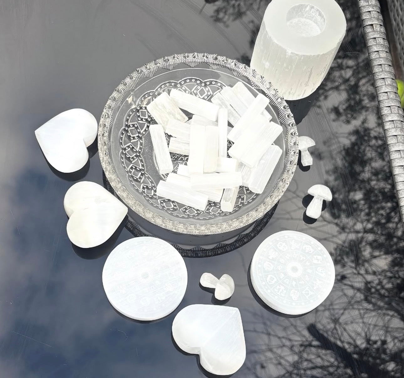 Cleansing crystals with Selenite