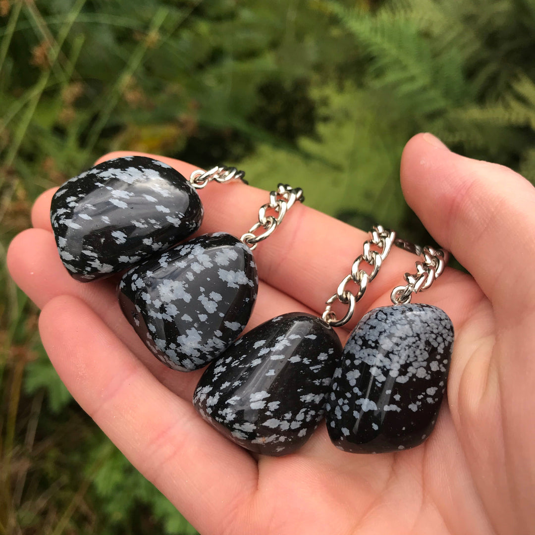 Travelling with Crystals — Cosy Ways to Protect Your Stones on the Move 🌙