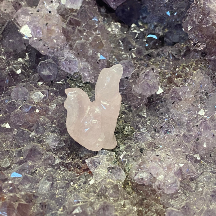 Rose Quartz Wolf Carving — Soft Love &amp; Gentle Protective Energy