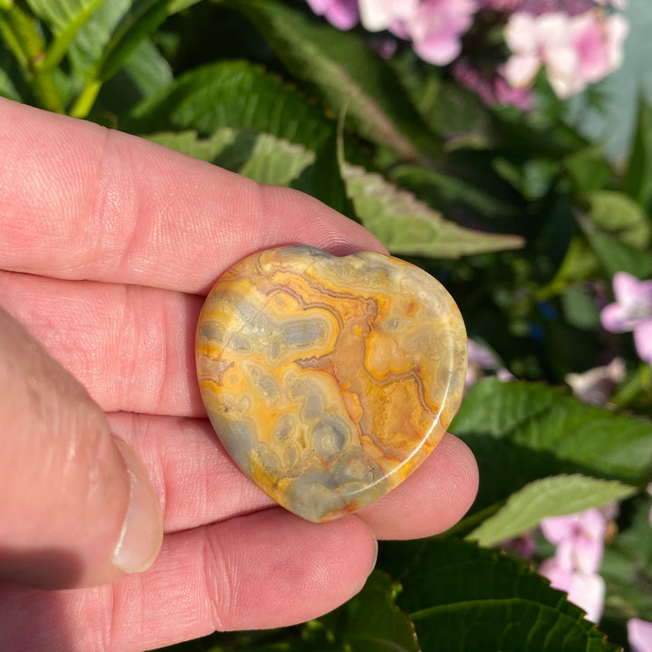 Crazy Lace Agate Heart Worry Stone – Joy &amp; Lightness