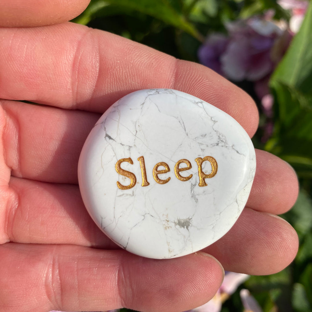 Howlite "SLEEP" Smoothstone – Sleep &amp; Quiet Mind