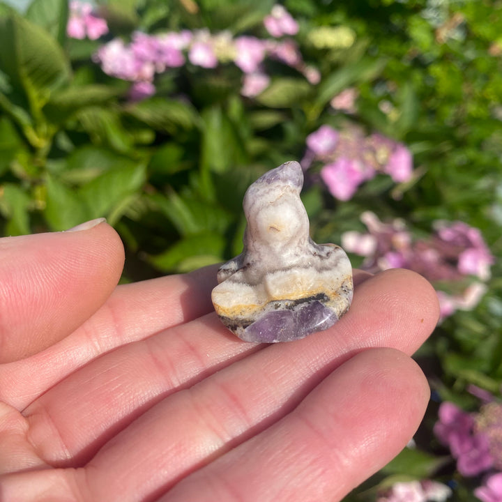 Witch’s Hat Crystal Carvings — Magical Mini Hat for Soft Witchy Vibes