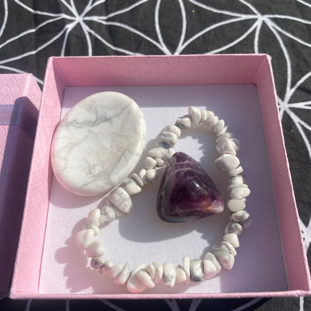 Howlite &amp; Amethyst Calm Gift Set - Peace &amp; Grounding