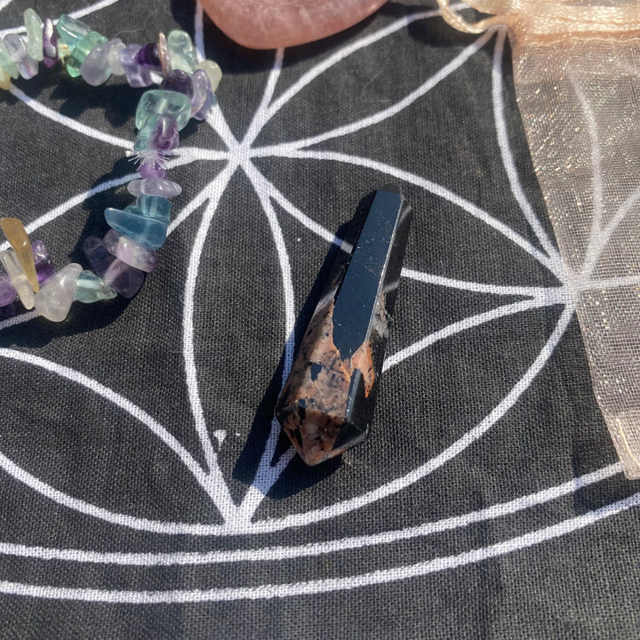 Crystal Gift Set – Fluorite Chip Bracelet, Mini Rhrodonite Point, Aventurine Hearts &amp; More in a Stylish Gift Box