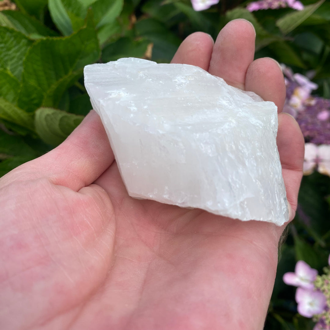 Raw White Quartz Crystal – Clarity &amp; Clean Energy