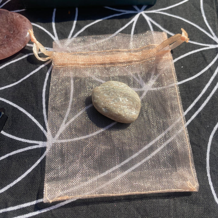 Crystal Gift Set – Fluorite Chip Bracelet, Mini Rhrodonite Point, Aventurine Hearts &amp; More in a Stylish Gift Box