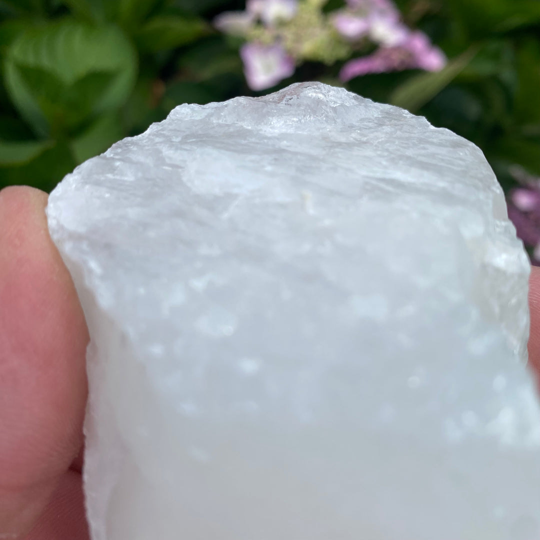 Raw White Quartz Crystal – Clarity &amp; Clean Energy