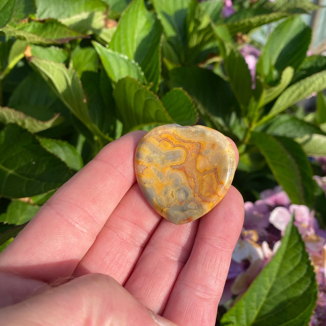 Crazy Lace Agate Heart Worry Stone – Joy &amp; Lightness