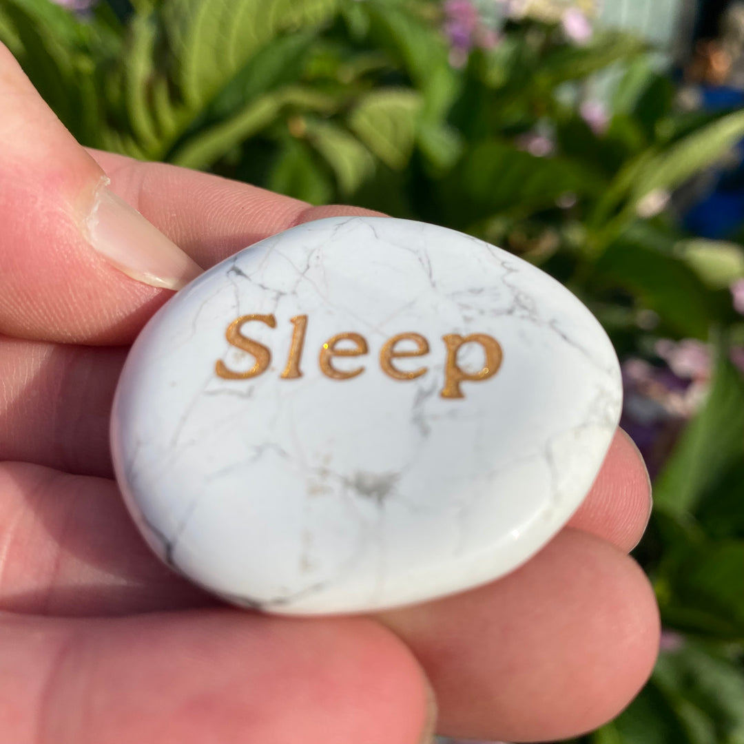 Howlite "SLEEP" Smoothstone – Sleep &amp; Quiet Mind