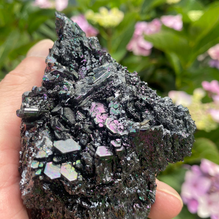 Carborundum Statement Piece on Ceramic Stand – Light &amp; Protection Energy
