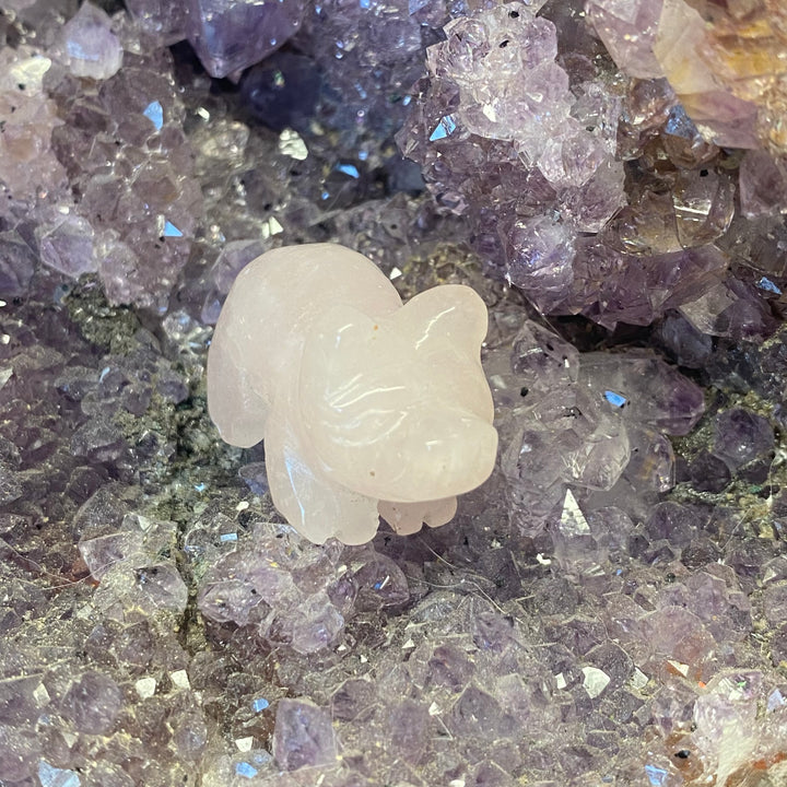 Rose Quartz Pig Carving — Cute Crystal Companion for Heart Energy