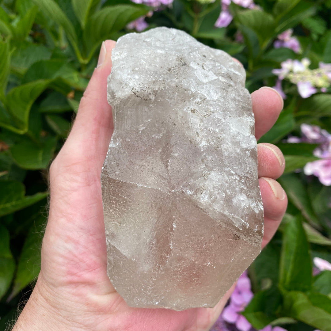 Raw Clear Quartz Crystal – Clarity &amp; Amplifying Energy