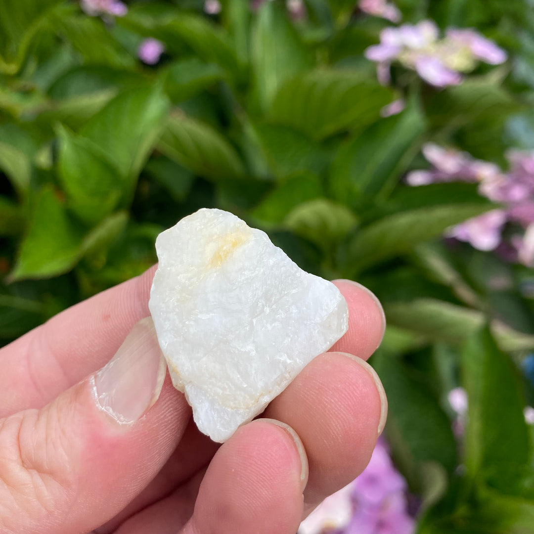Small Raw White Quartz – Clarity &amp; Purification