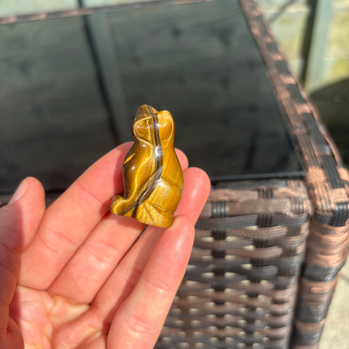 Tiger Eye Cat Crystal Carving