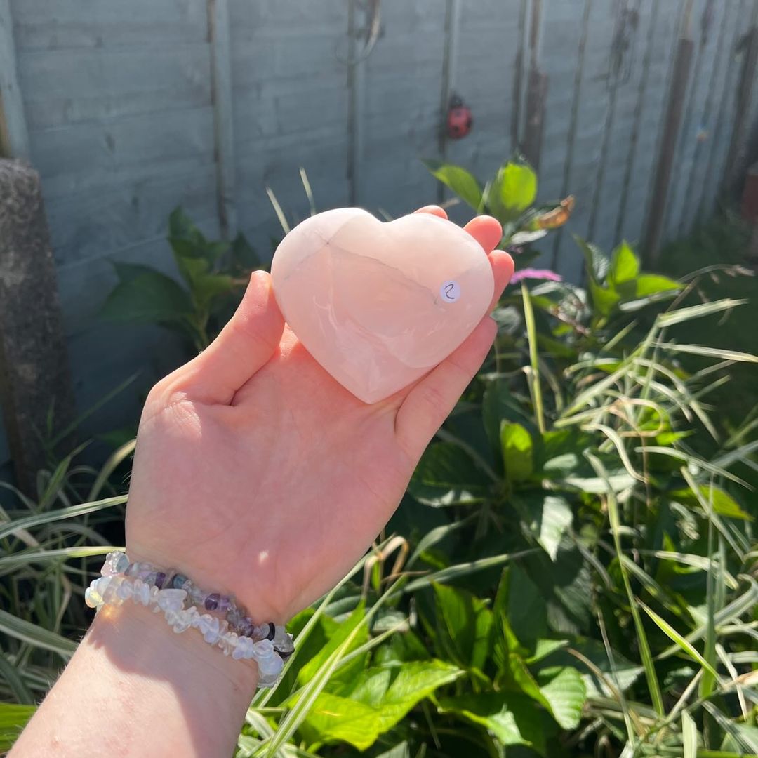 Mangano Calcite Hearts
